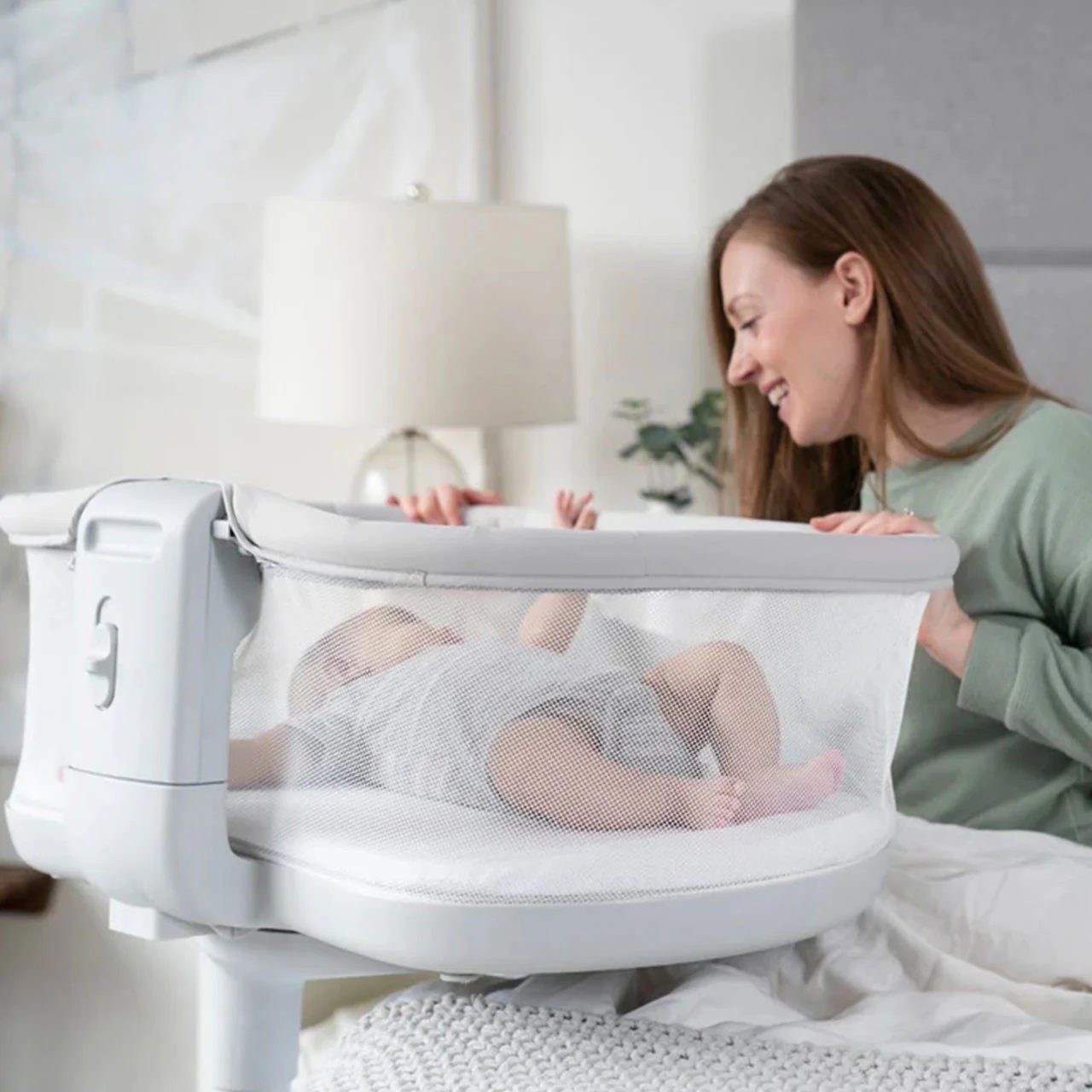 Halo Bassinest Swivel Sleeper 3.0 - Image 4