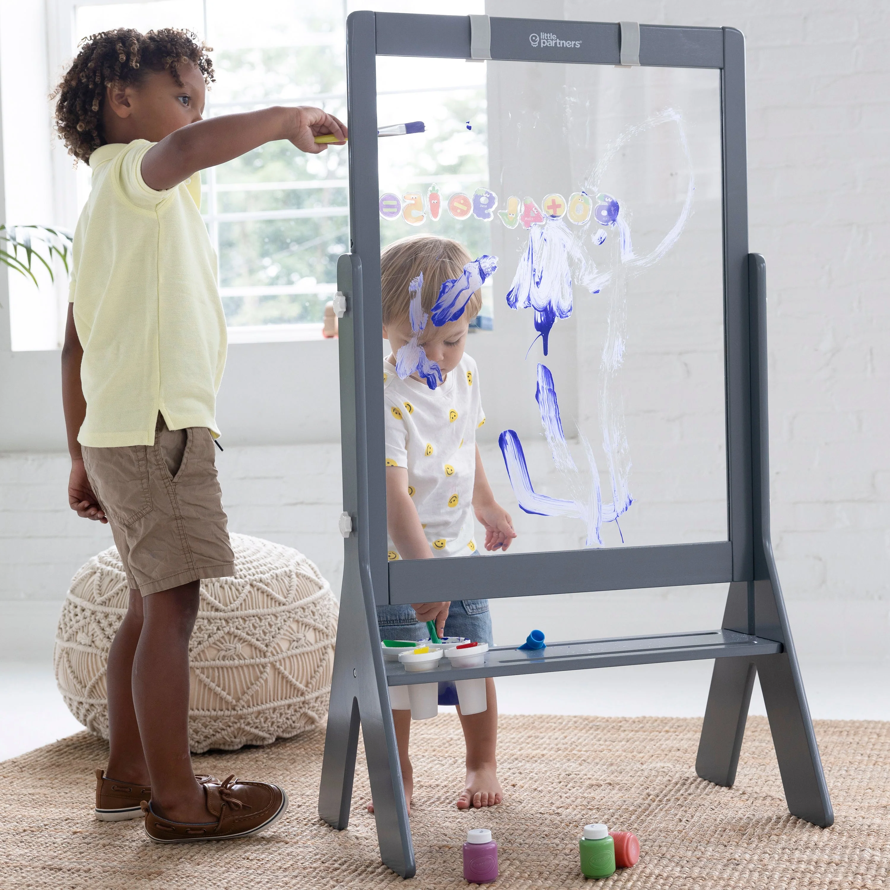 Little Partners Peek-A-Boo Adjustable Height Art Easel - Image 19