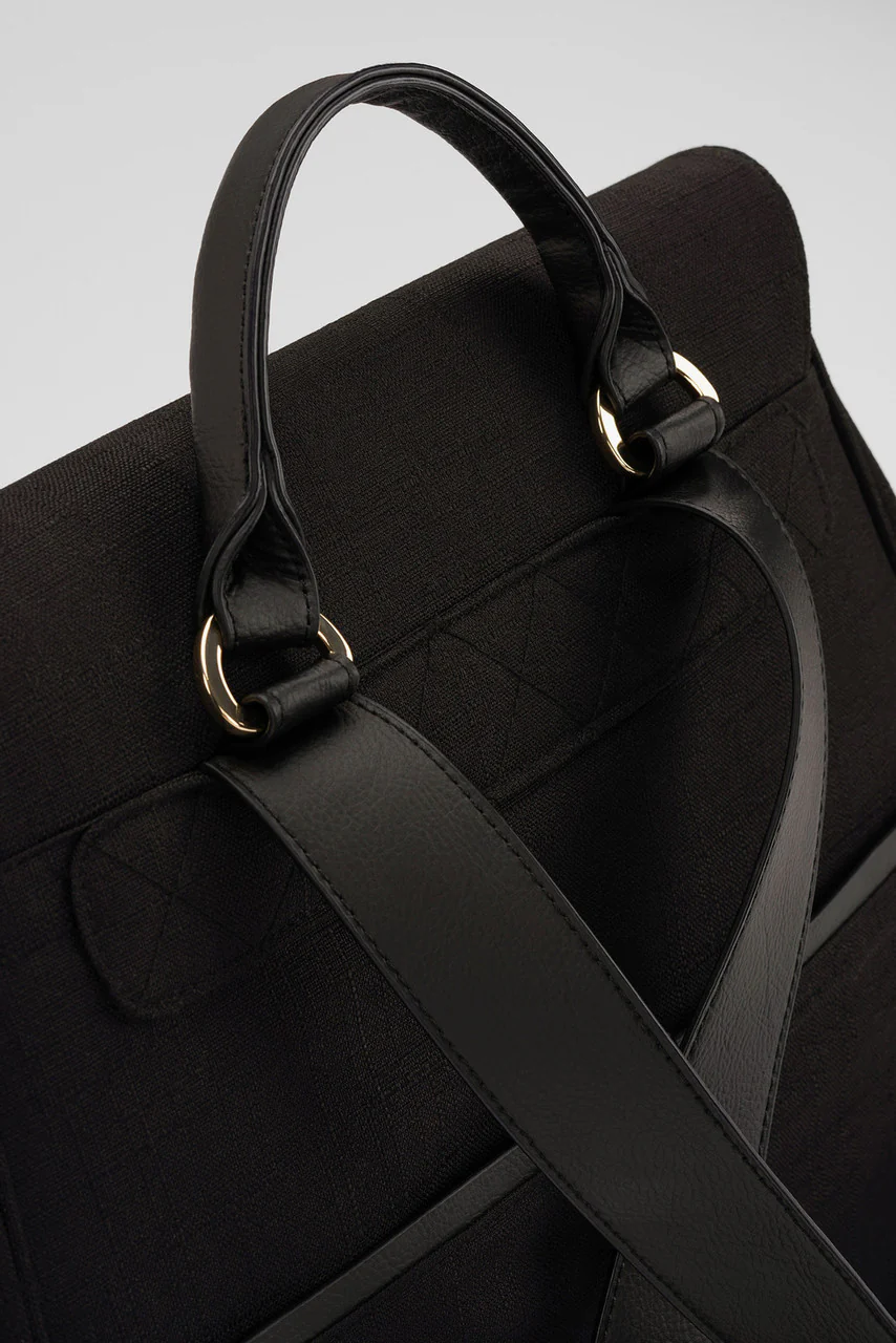 Nuna Diaper Bag in Caviar - Image 16