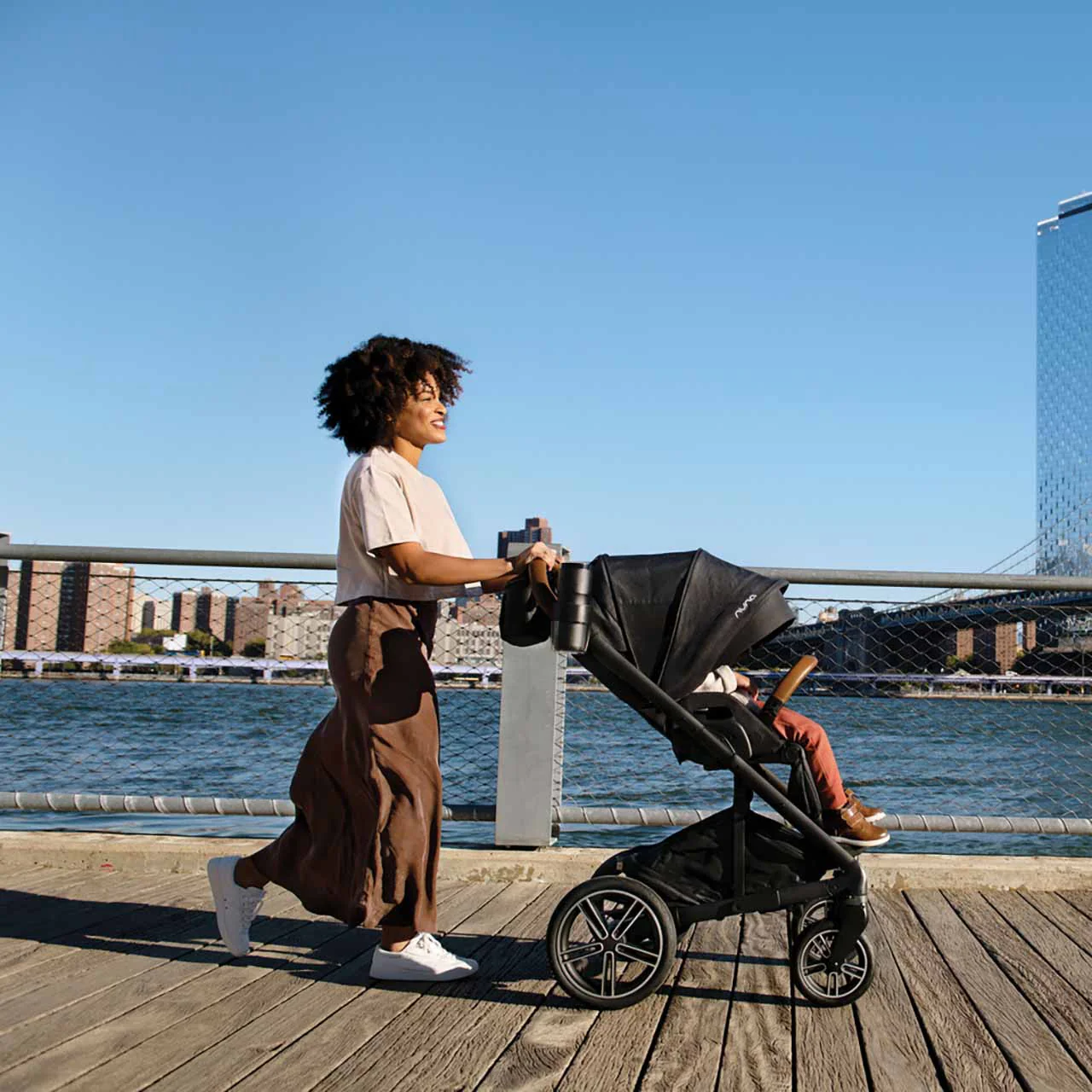 Nuna MIXX Next Stroller w/ Magnetic Buckle - Image 10