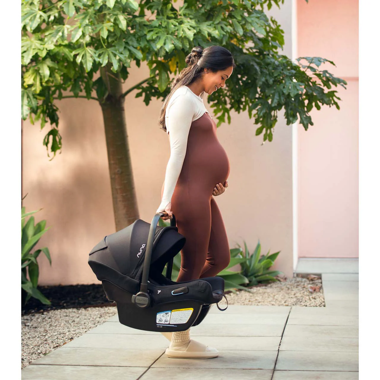 Nuna PIPA Aire RX Infant Car Seat with RELX base - Image 24