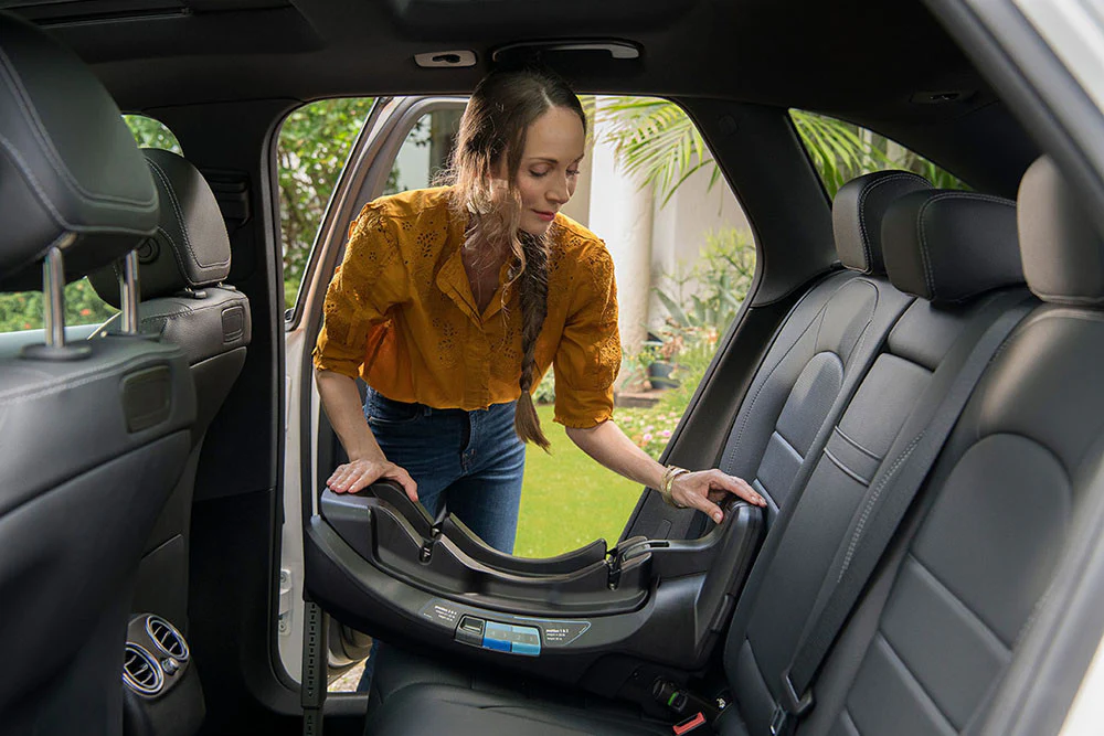 Nuna PIPA RELX base in Black - Image 14