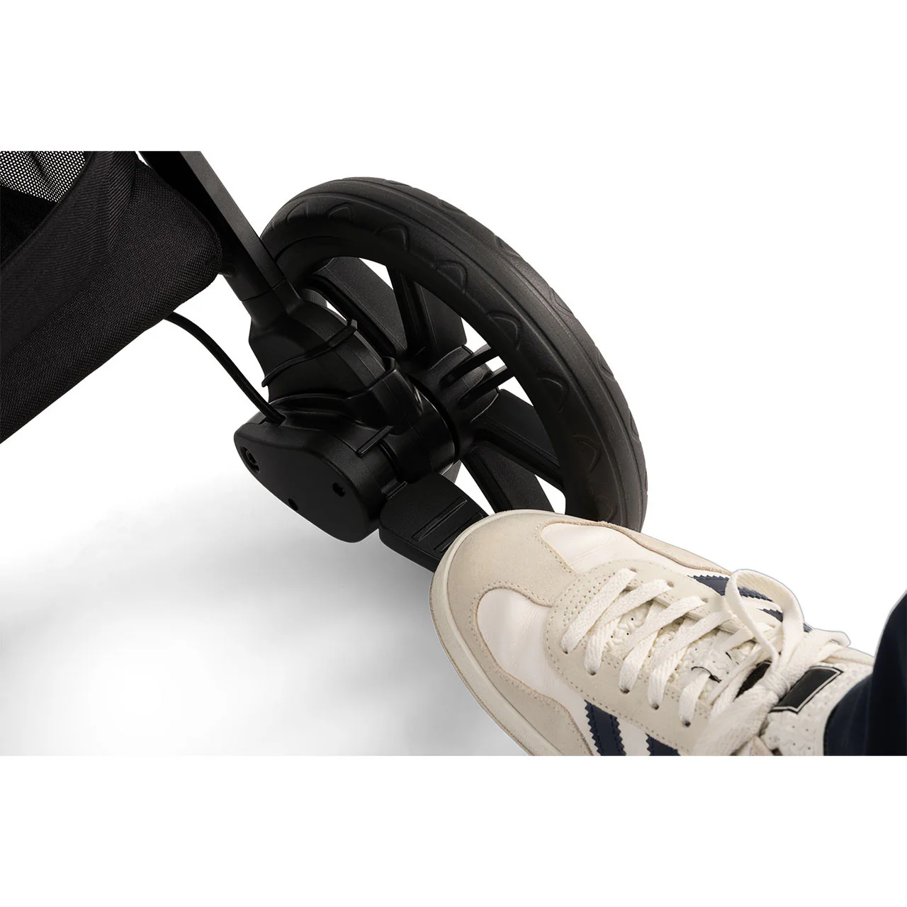 Nuna TRVL LX Stroller - Image 8