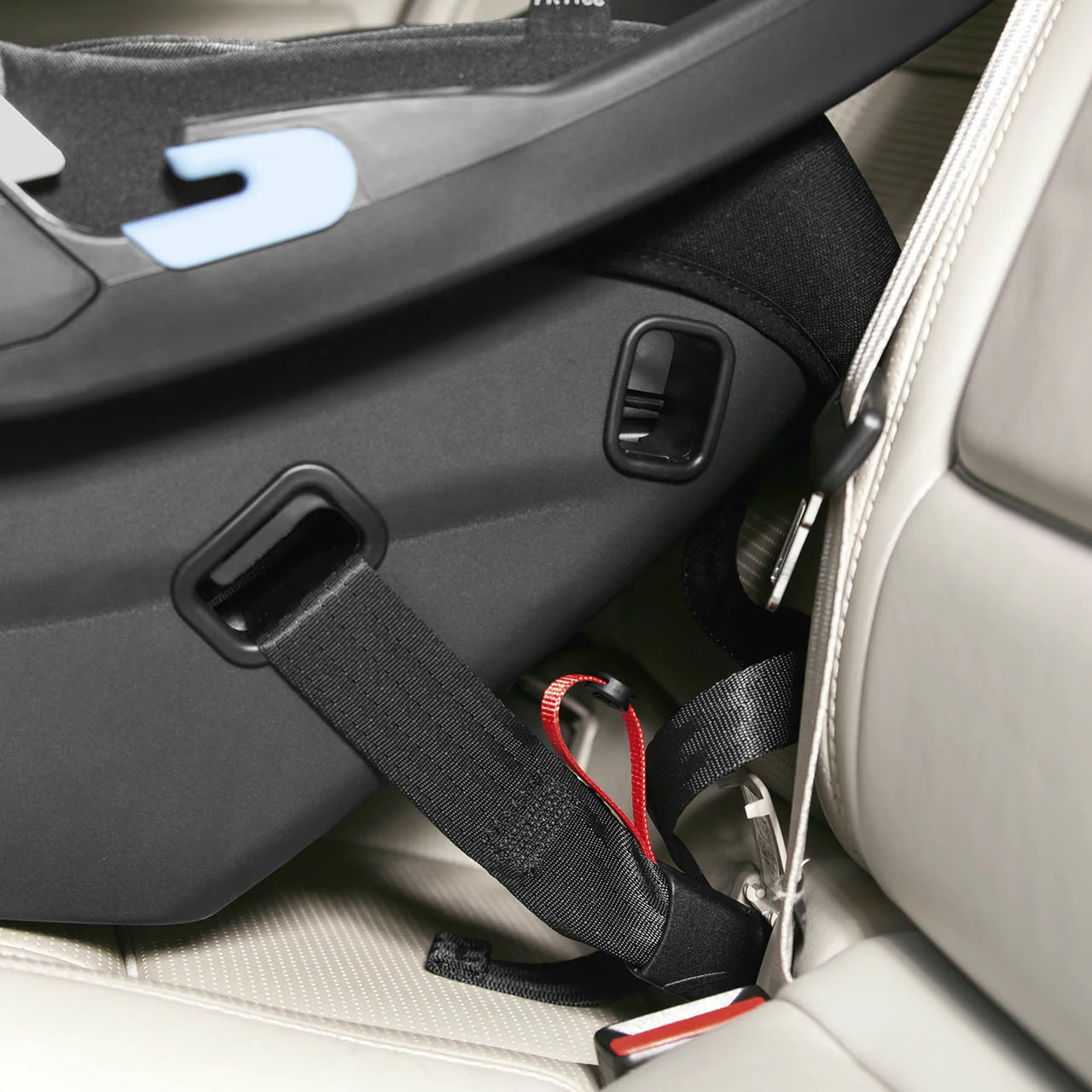 PEG Primo Viaggio Urban Mobility in True Black - Image 7