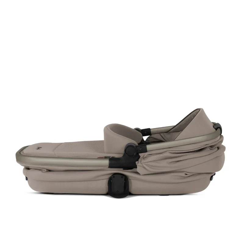 Silver Cross Reef 2 Multi-terrain Modular Stroller + Bassinet Bundle 2025 - Image 3